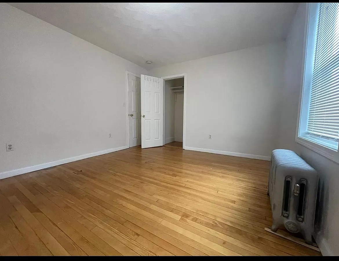 1 bed, 700 sqft, $1,950 — Photo 1