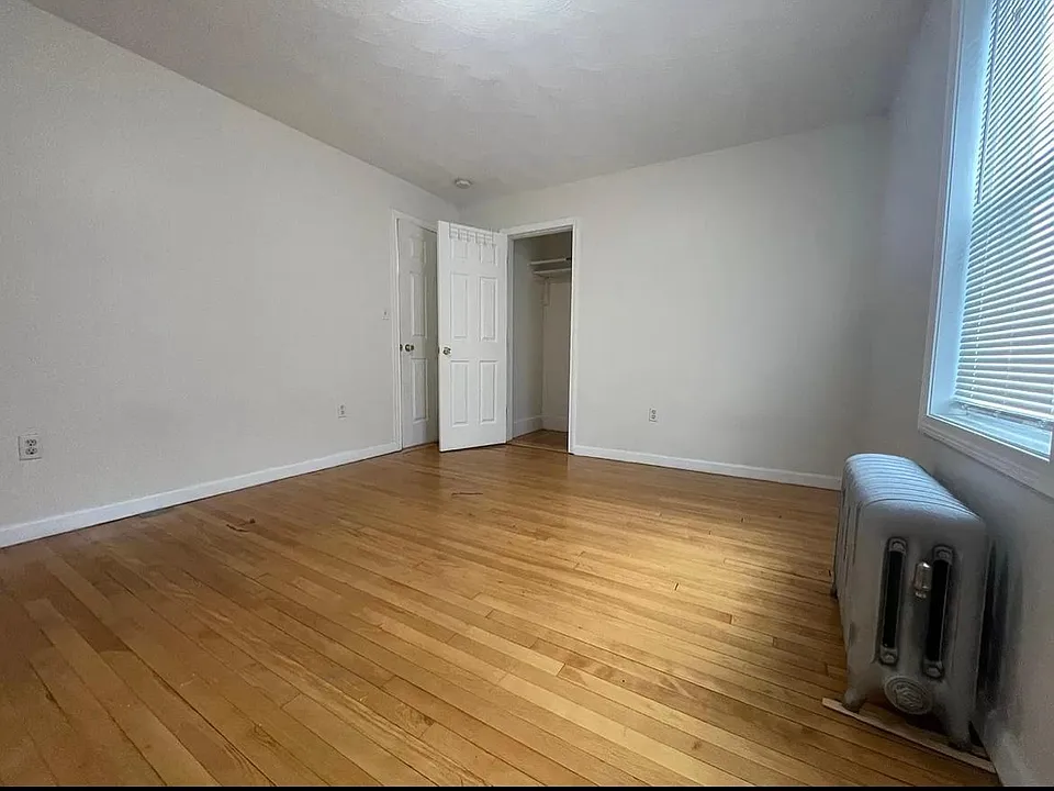 69 Main St #1