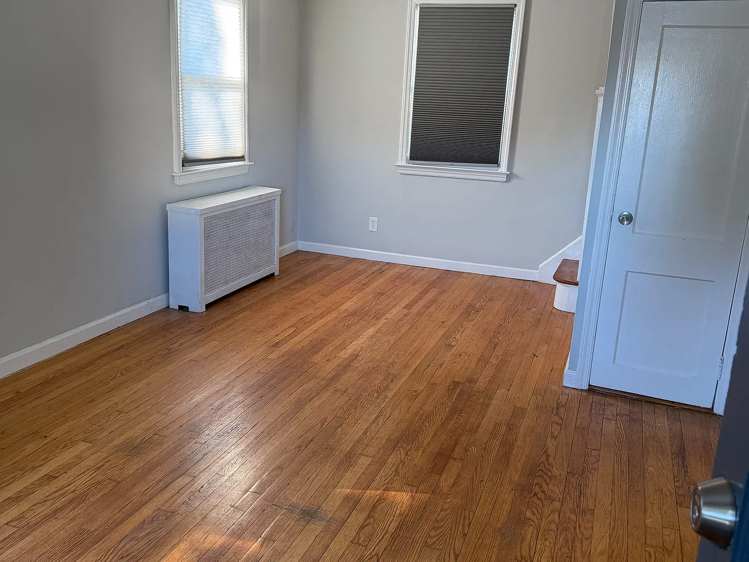 Kensington Ct, Copiague — Photo 4