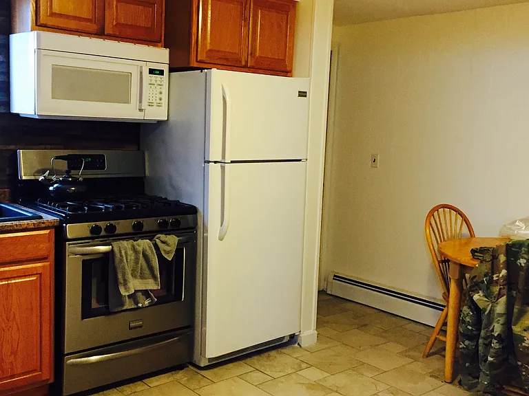 9 Hall St #1R — Photo 17
