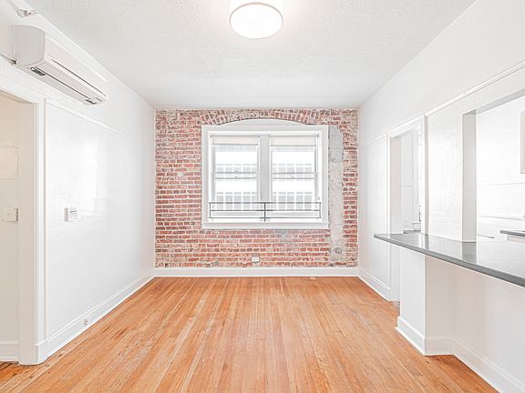 2nd image of 115 S Isabel St #411