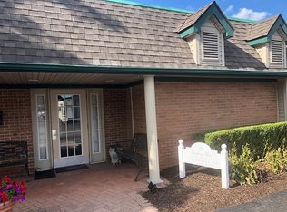 1942 Axtell Rd UNIT 3, Troy, MI 48084