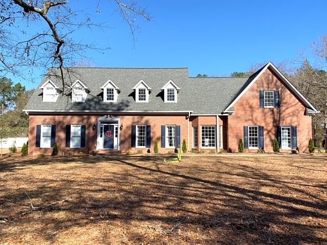 1st image of 1907 Woodland Ct