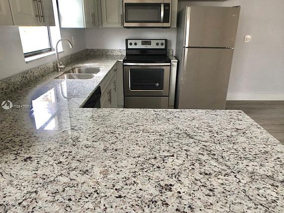 4th image of 6862 NW 173rd Dr APT 412
