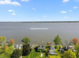 356 Cottage Row, Tappahannock, VA 22560