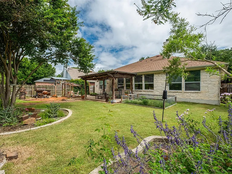 16853 Tortoise St — Photo 33