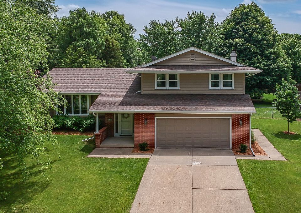 1st image of 4408 Aspen Dr