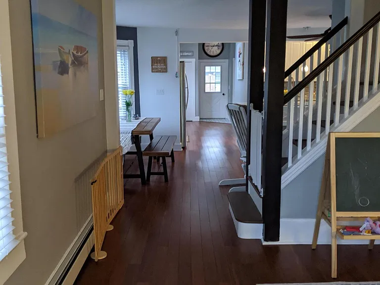 1121 Bay Ave — Photo 6