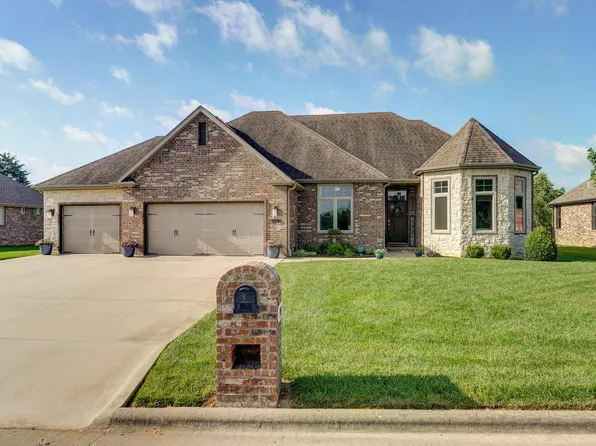 914 W Lorenza Drive, Nixa, MO 65714