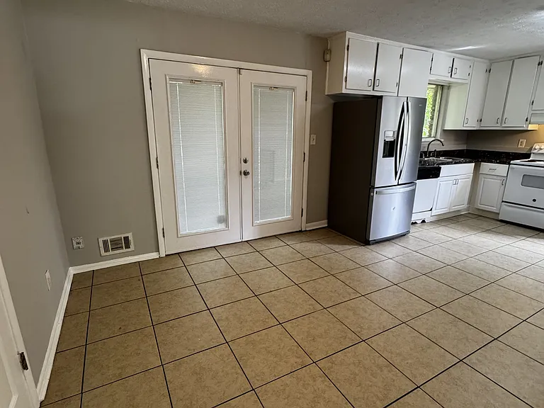 2128 Baden Ct #1 — Photo 3