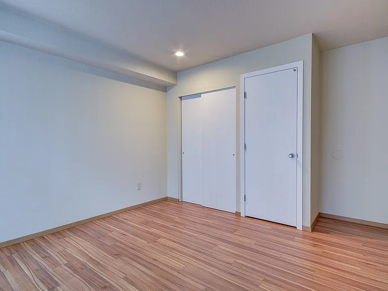 M0832 Arbor Terrace Apartments — Photo 10
