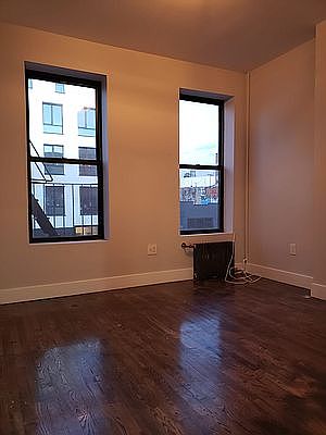 4th image of 1171 Putnam Ave #2A