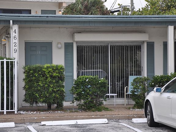 5th image of 4629 El Mar Dr APT 11