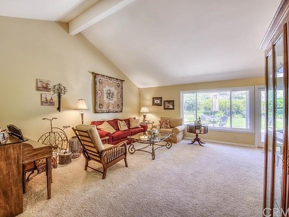 3rd image of 482 S Westridge Cir