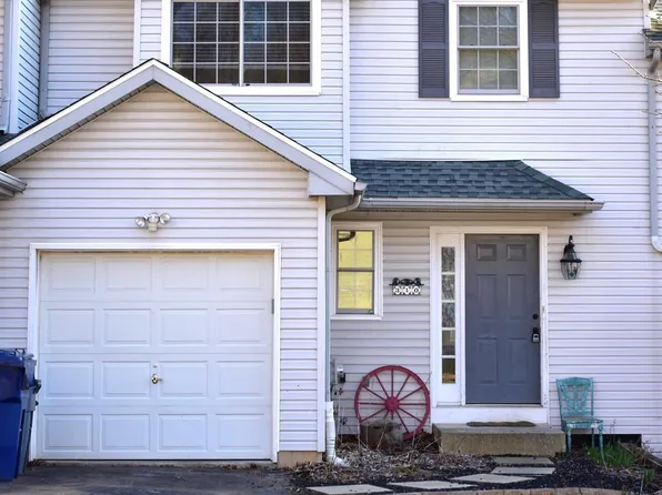 310 Revere Ct, Coatesville, PA 19320