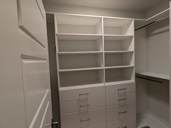 5th image of 1309 E St SE Unit 13