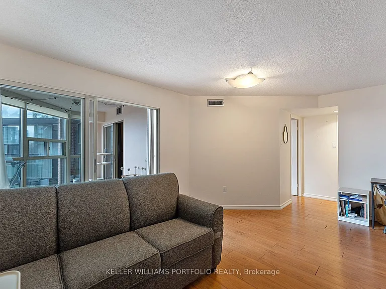 705 King St W #601 — Photo 10