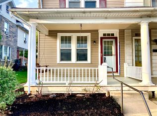 37 W Lincoln Ave, Lititz, PA 17543