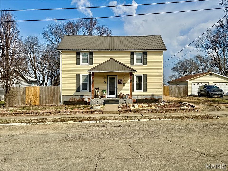 1st image of 504 Jefferson St