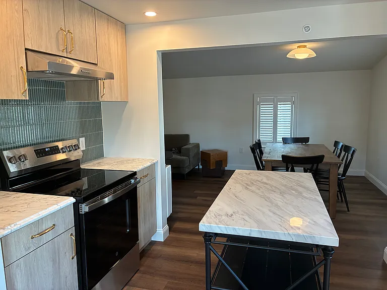 205 S Union St — Photo 23