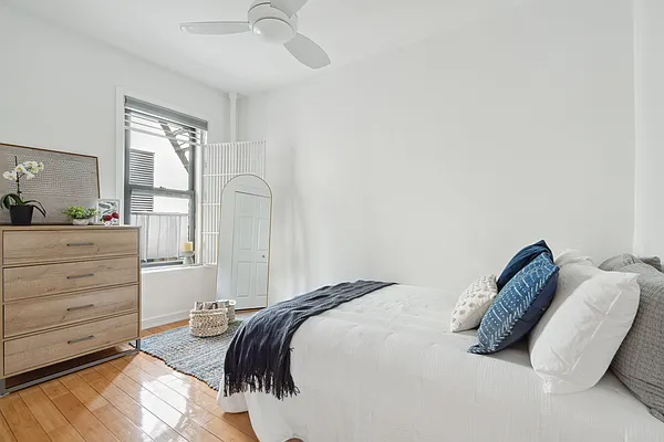 Sold by Compass | media 4