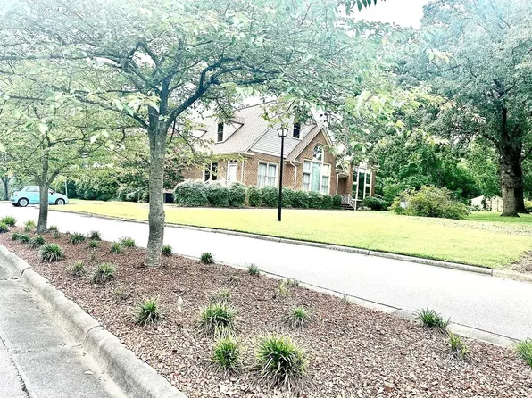 33 Forest Green Dr, Durham, NC 27705