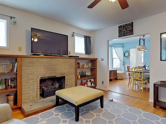 4th image of 2634 6th St
