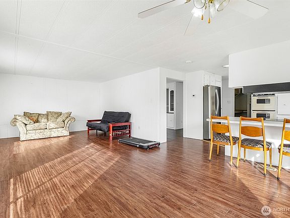 5th image of 4815 NE Airway Drive #86