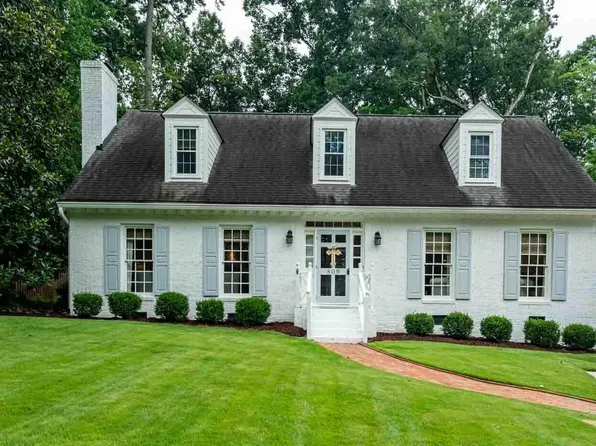 809 Blenheim Dr, Raleigh, NC 27612