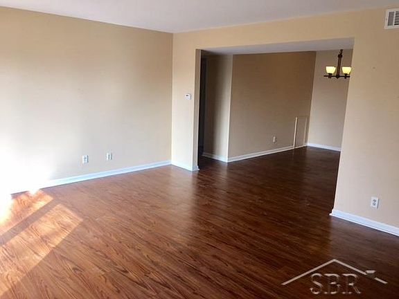 5th image of 203 Provincial Ct Unit 87