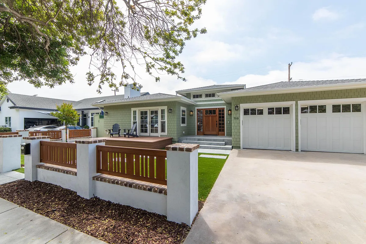 Building Photo - 750 Coronado Ave