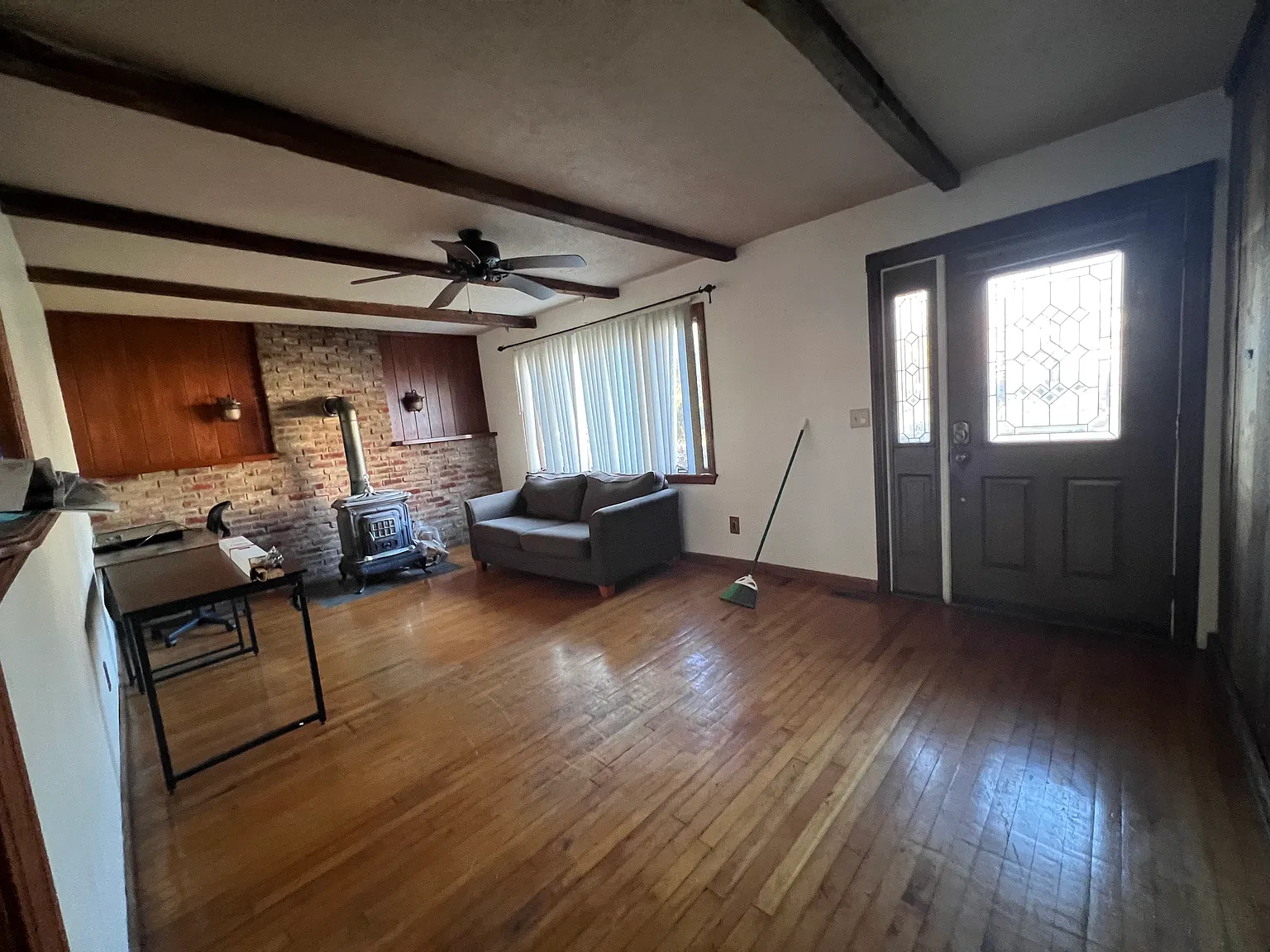 3 bed, 1104 sqft, $2,700 — Photo 3