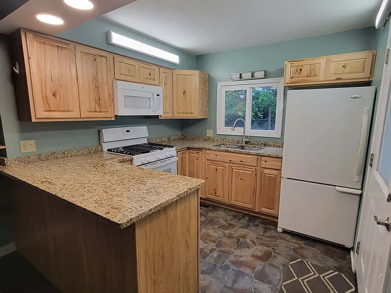 3626 W Lake Rd — Photo 2