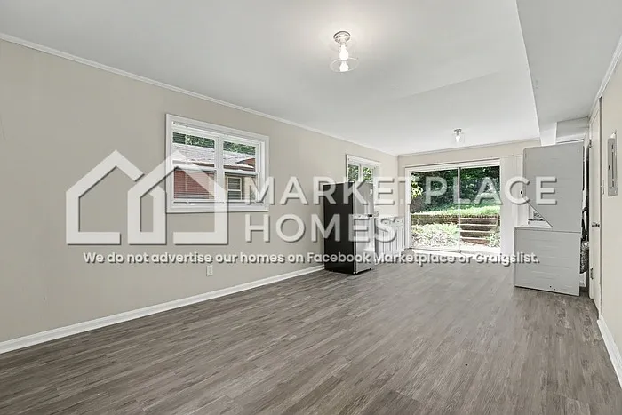 2470 Glenrock Dr #B — Photo 6