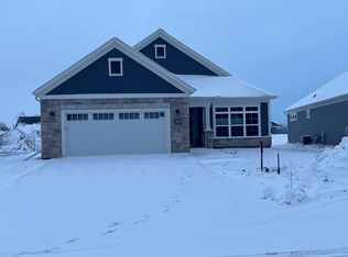 2414 Mensa Ct, Green Bay, WI 54311