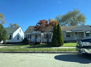 27750 Garfield St, Roseville, MI