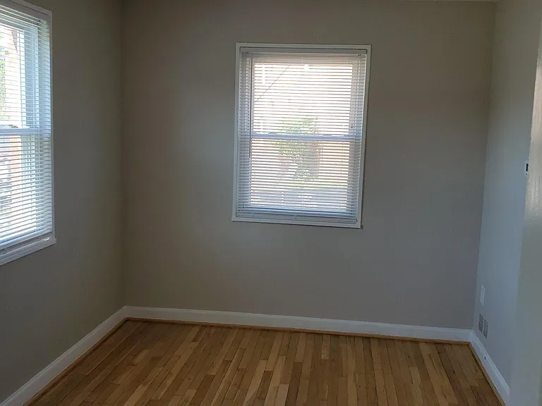 524 Duncan Ave — Photo 3