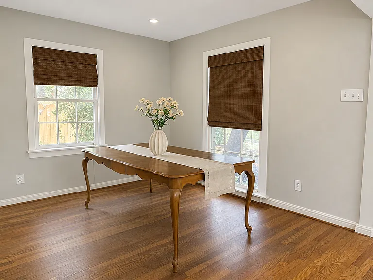 4527 Capitol Ave — Photo 5