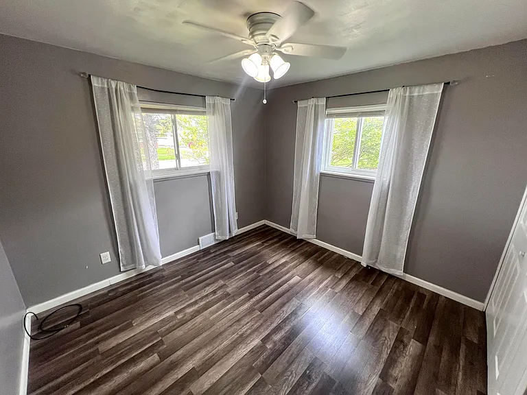 2252 Winston Dr — Photo 8