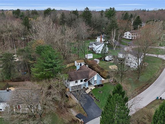 3rd image of 60 Ruskin Rd