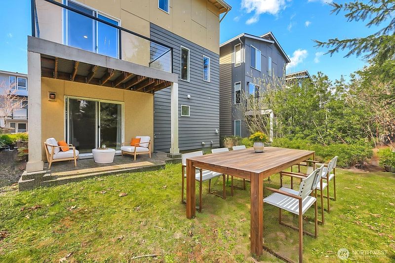 4th image of 14610 36th Avenue NE