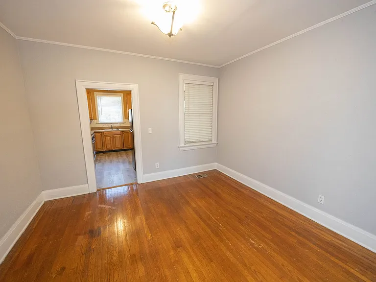 3355 Lexington Rd — Photo 6