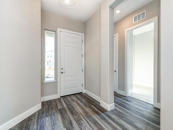 4th image of 1689 Wadsworth Cir