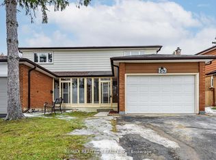 157 Angus Dr #BASEMENT, Toronto, ON M2J2W9