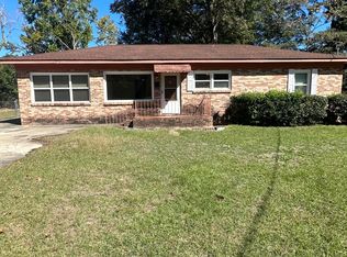 172 Virginia Ave, Barnwell, SC 29812