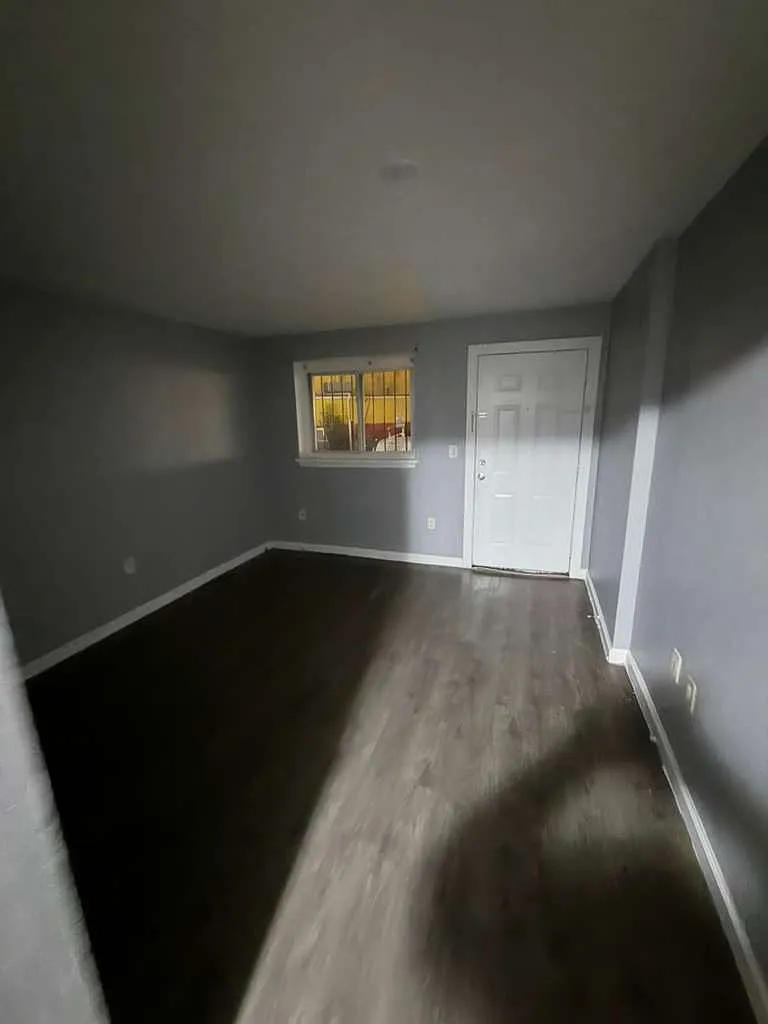 2 bed, $2,150 — Photo 2
