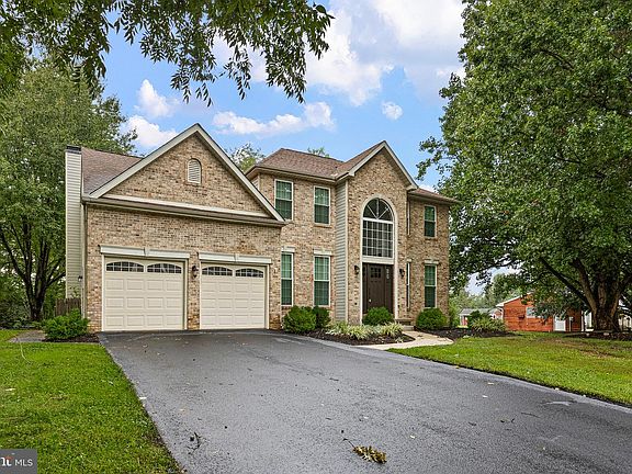 2nd image of 6 Winchester Ct