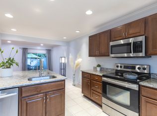 2305 Emerald Heights Ct, Reston, VA 20191