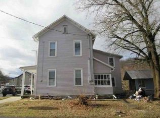 9 W Specht St, Mc Clure, PA 17841