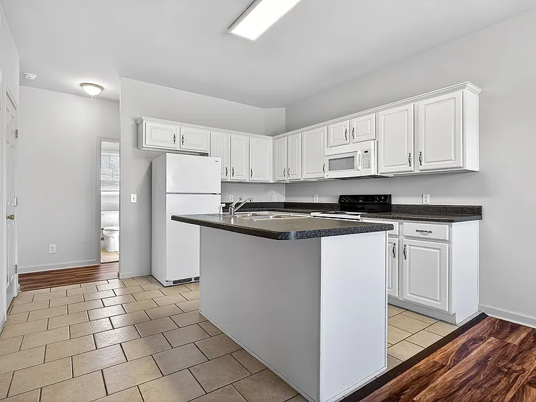 279 Dale Ln #B — Photo 7